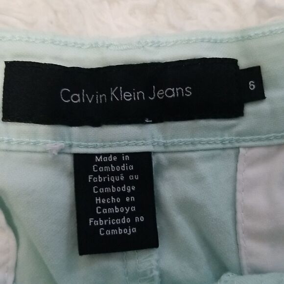 Calvin Klein Jeans Green Shorts Sz 6 - Picture 4 of 7